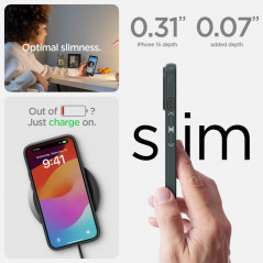 Kryt Spigen  Liquid Air na Apple iPhone 15 Temne zelená