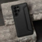 Peňaženkové puzdro Razor Book na Samsung Galaxy A36 Uhlíkové vlákno, Karbónový vzor  Čierny