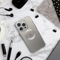 Kryt Glam na Apple iPhone 17 Pro Max Strieborný
